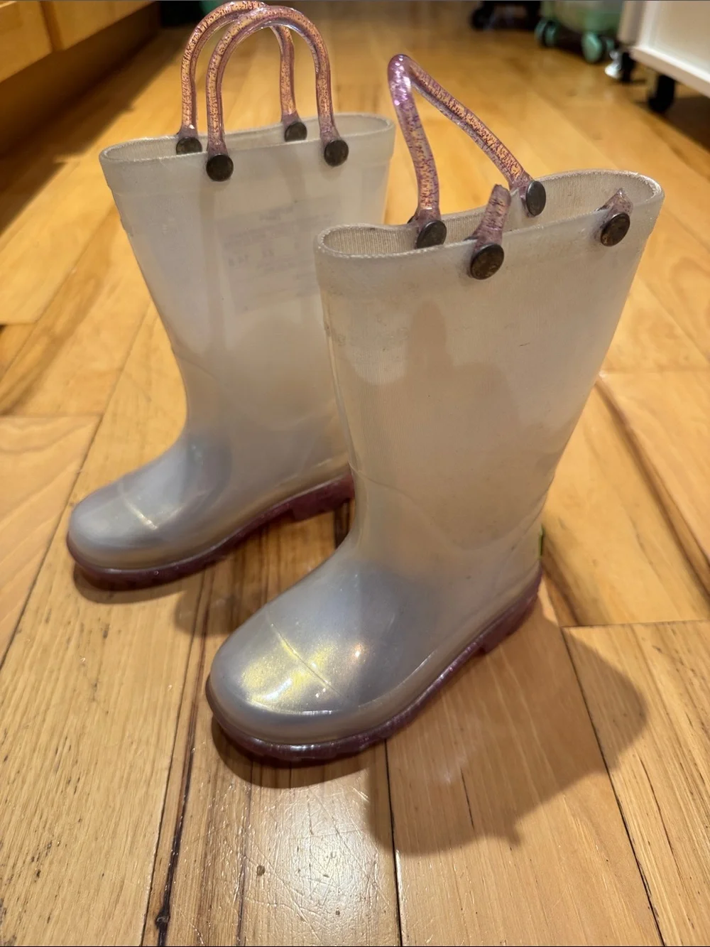 Western chief size 6c Kids Iridescent Clear Rain Boots with Pink Glitter Handles